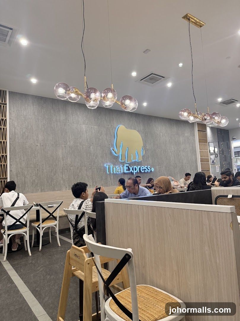Thai Express Interior