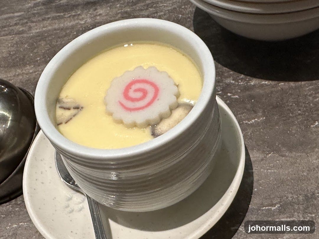 Dessert in ceramic bowl