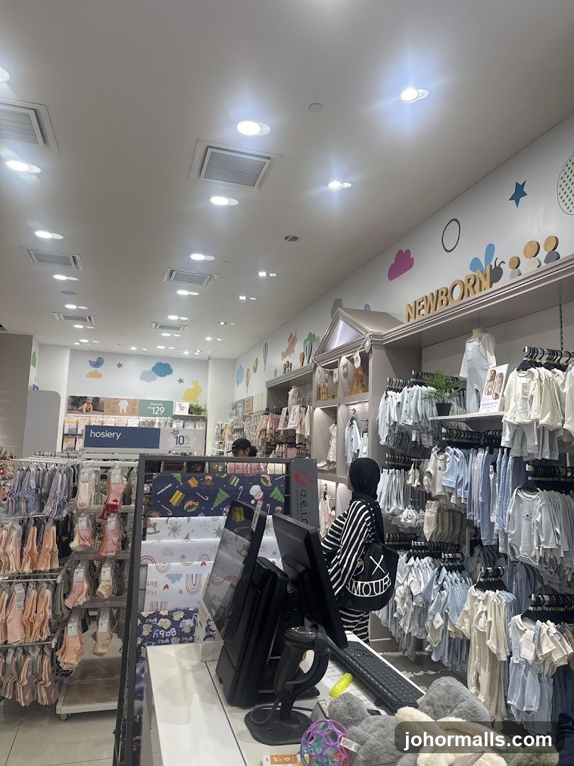 Newborn Clothing Store