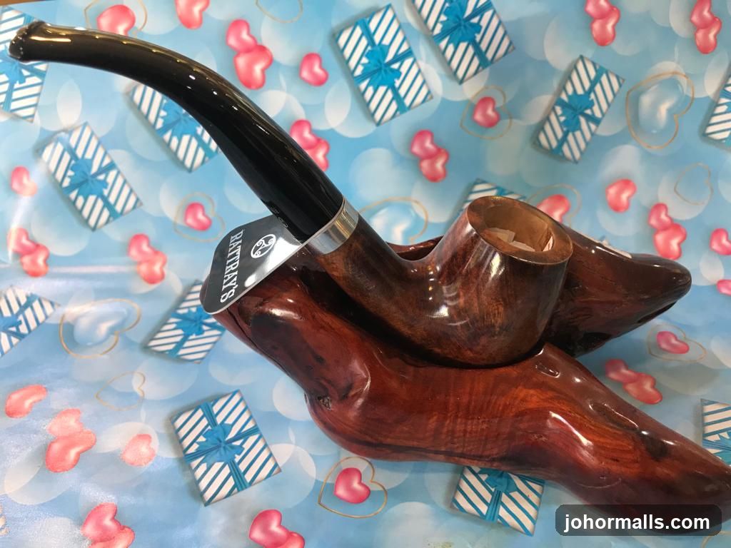 Pipe on a decorative background