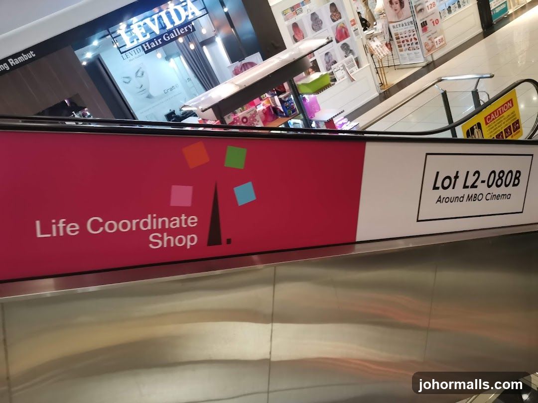 Mall Escalator Advertising