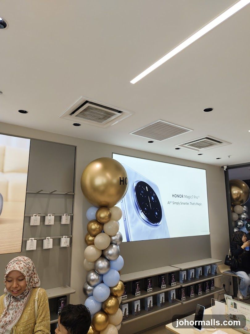 Honor Store Display