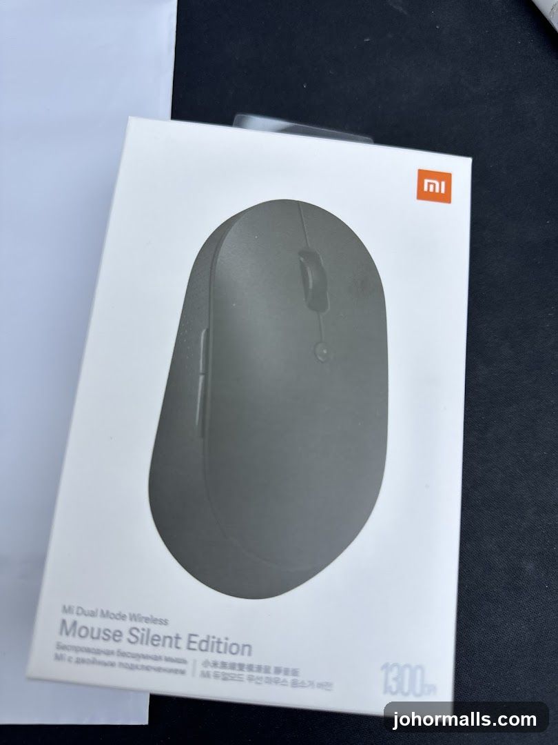 Xiaomi Mi Dual Mode Wireless Mouse Silent Edition Box