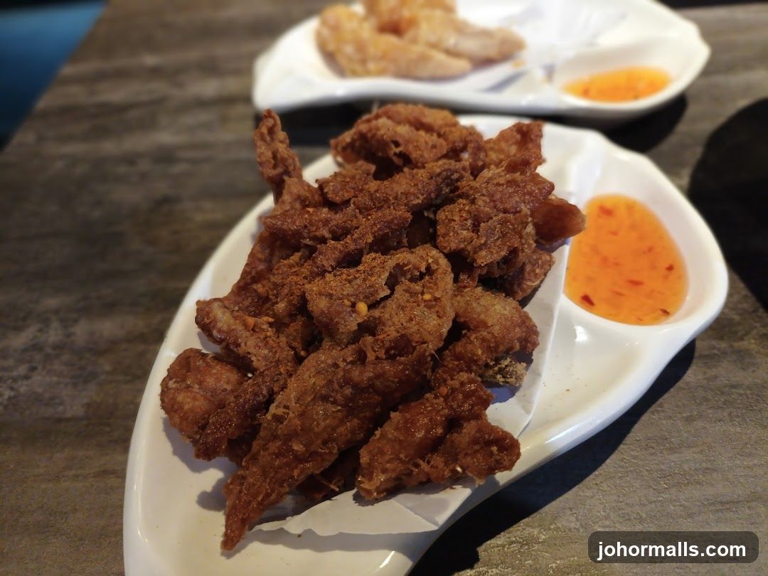 Fried Appetizers with Dipping Sauce