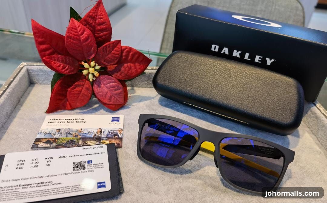 Oakley Sunglasses with Zeiss Lenses