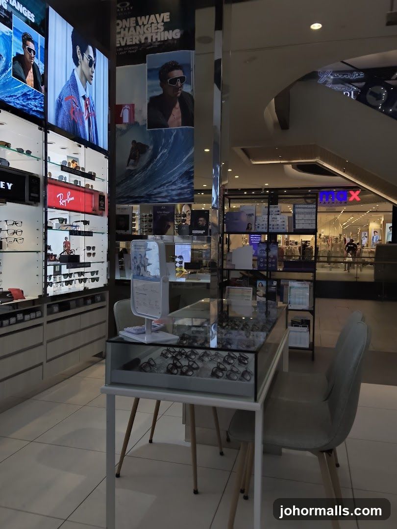 Eyewear Store Display