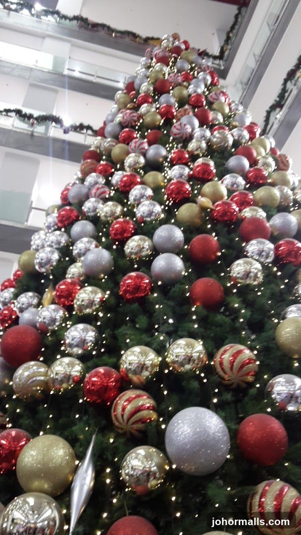 Decorated Christmas Tree
