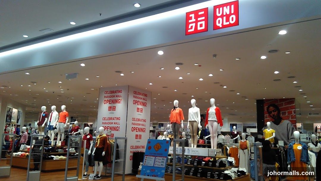 Uniqlo Store Interior