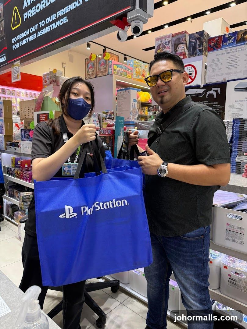 Customers with PlayStation Bag