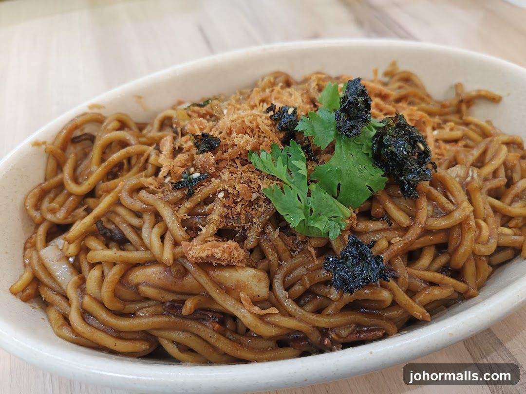 Noodles with Toppings