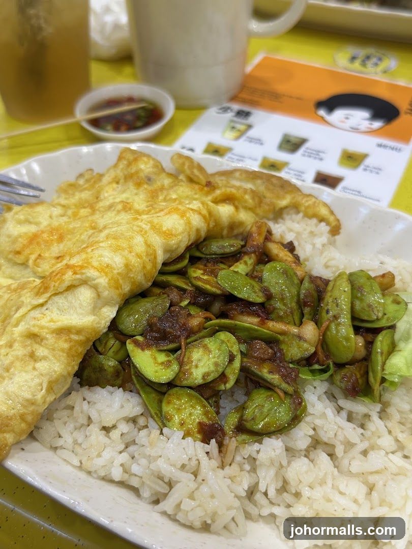 Stir-fried Stink Beans with Rice and Omelette