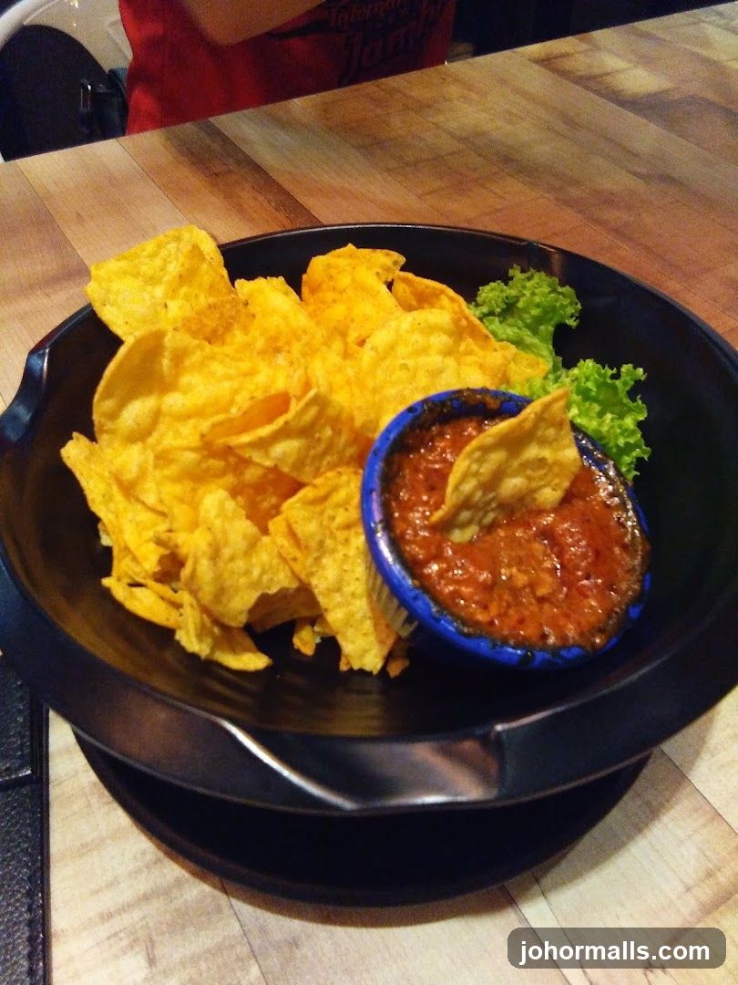 Nachos with Salsa