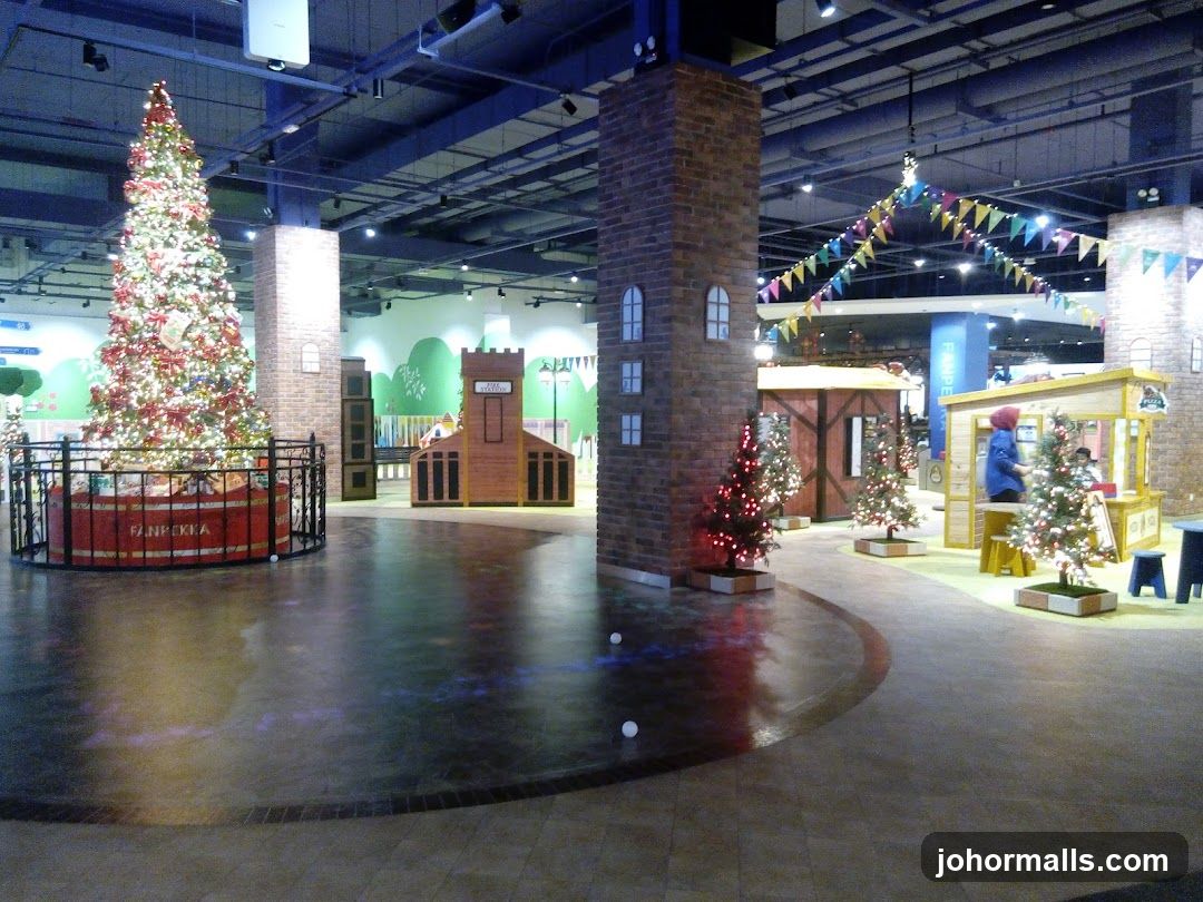 Christmas Tree Display