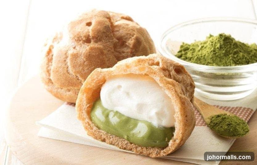 Matcha Cream Puffs