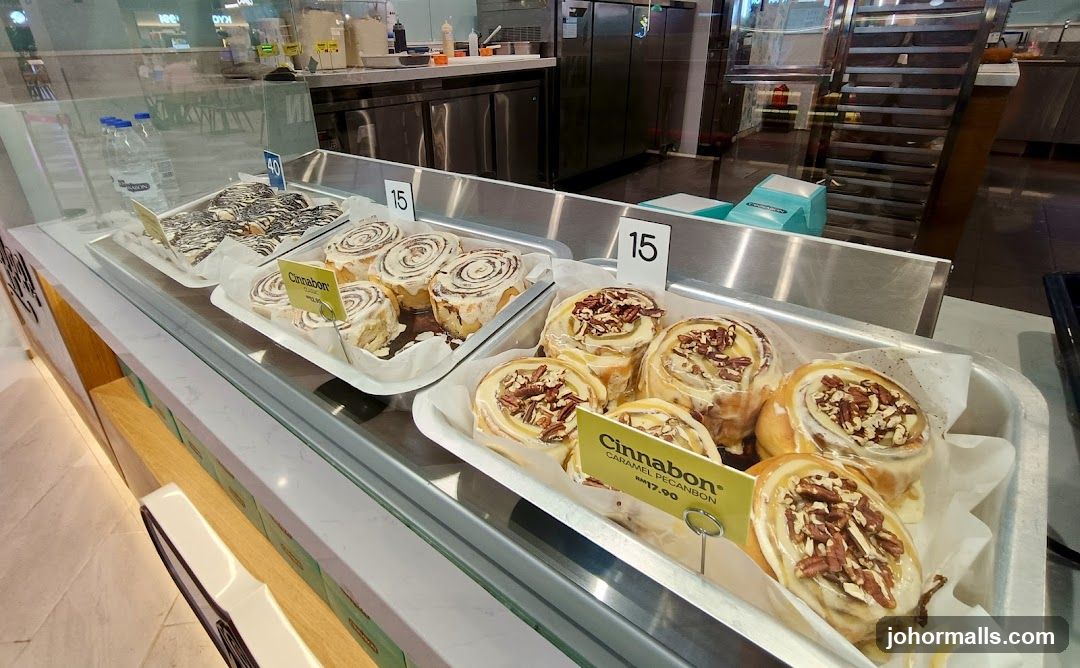 Cinnamon Rolls Display