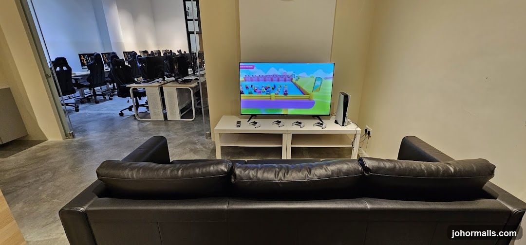 Gaming Lounge