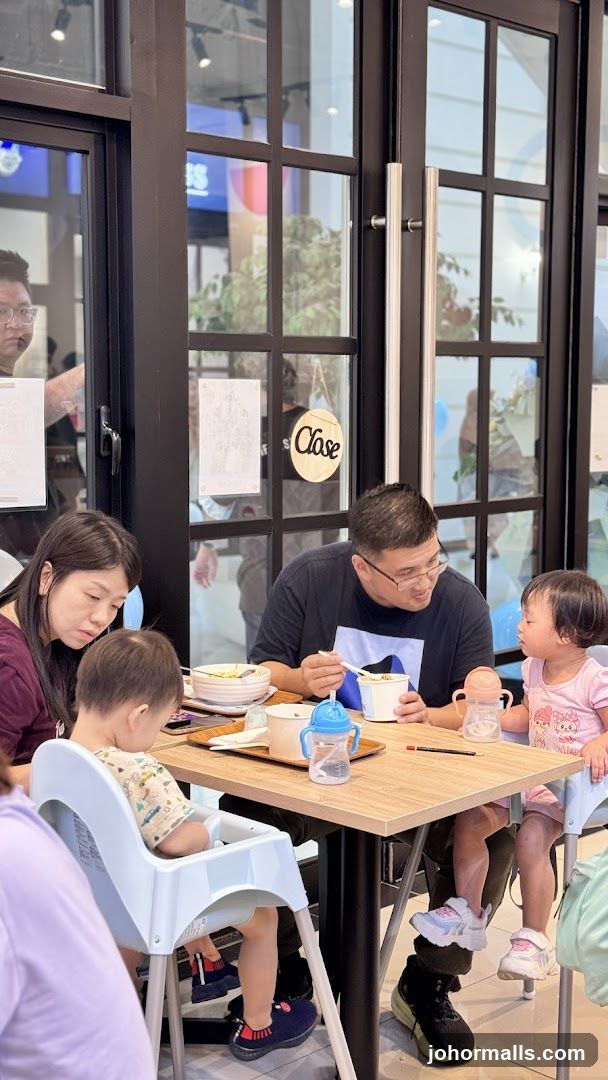Family Dining