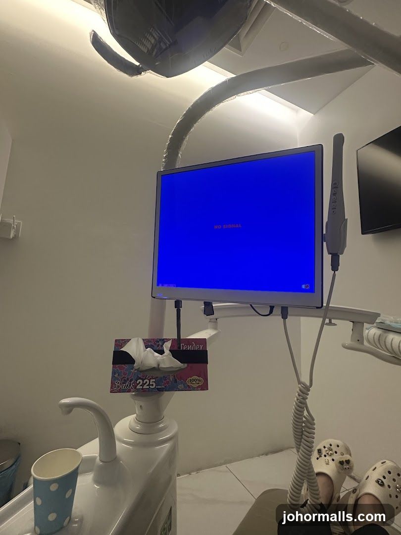 Dental Chair with Monitor
