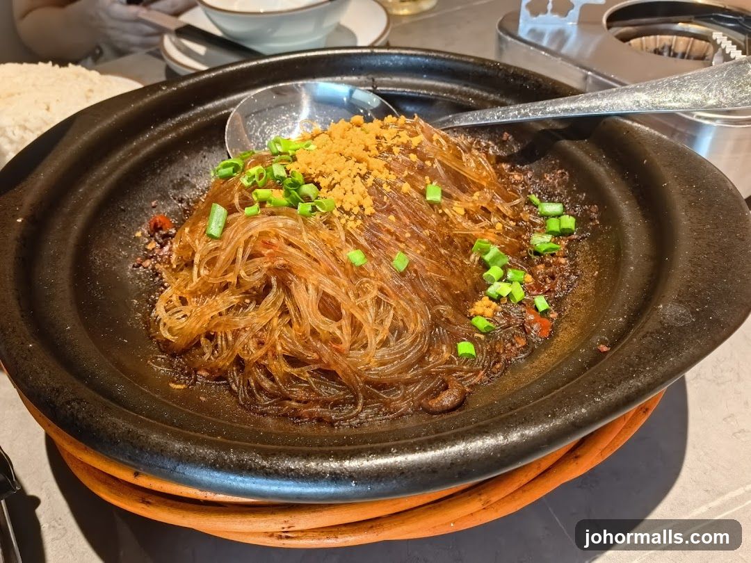 Noodles in a Clay Pot