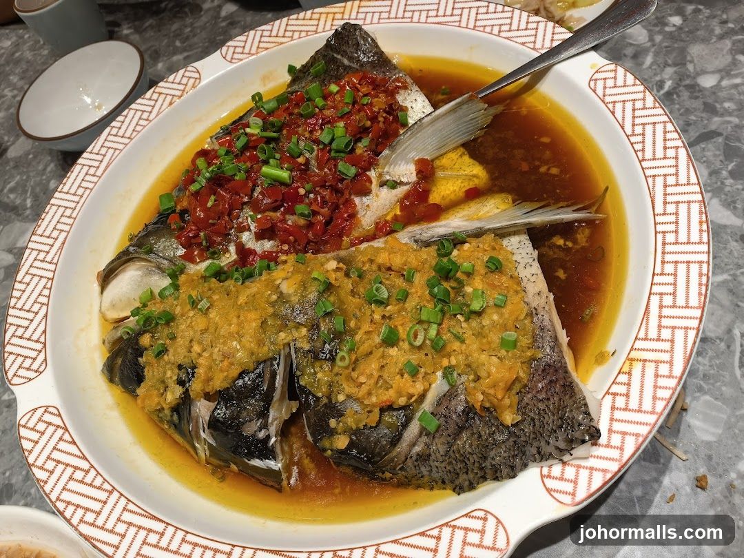 Steamed Fish with Toppings