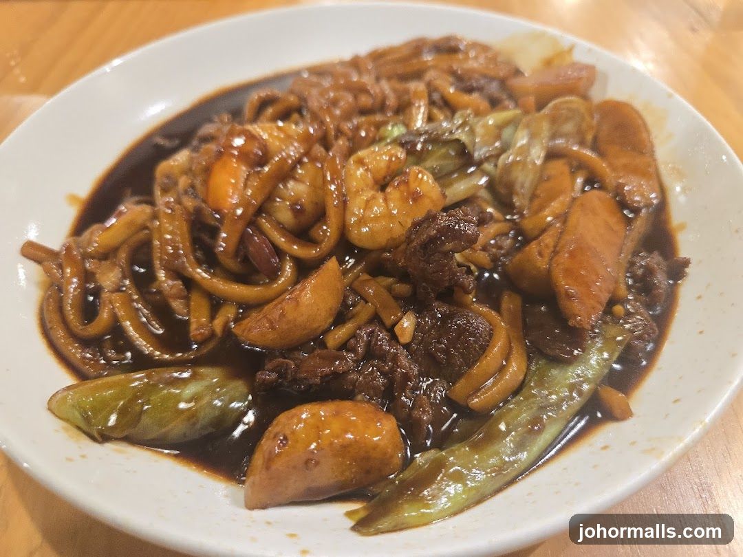 Noodles with Beef and Shrimp