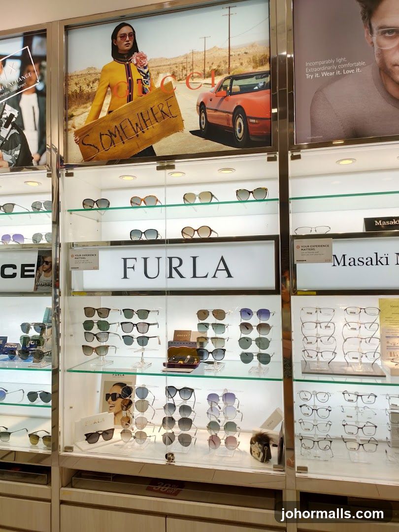 Eyewear Store Display