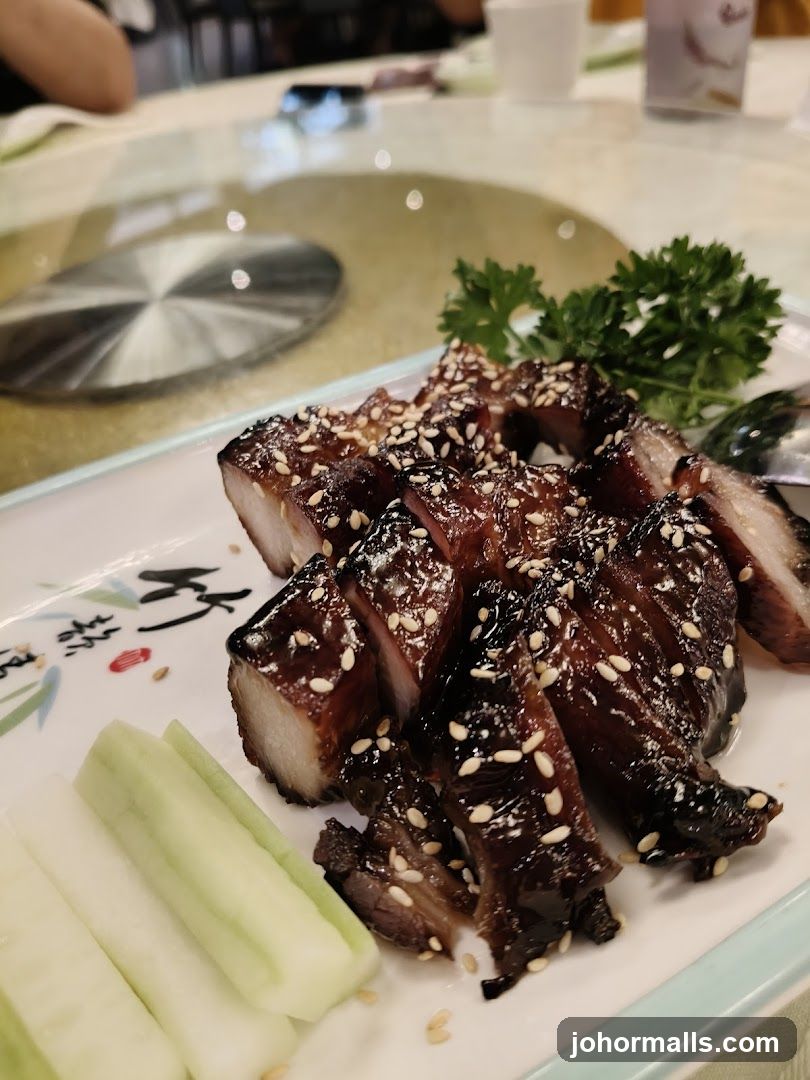Char Siu Pork with Cucumber Slices