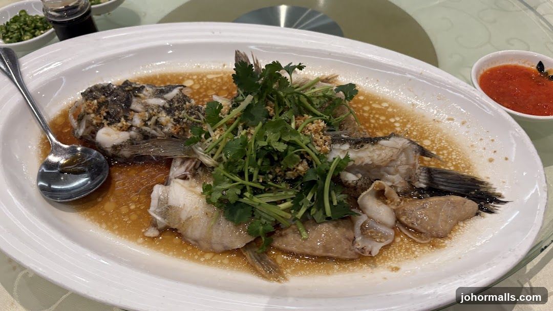 Steamed Fish with Garlic and Cilantro