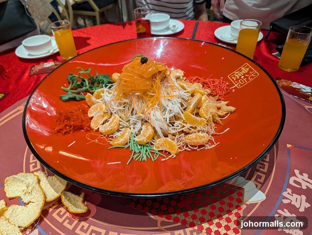 Prosperous Yee Sang Dish