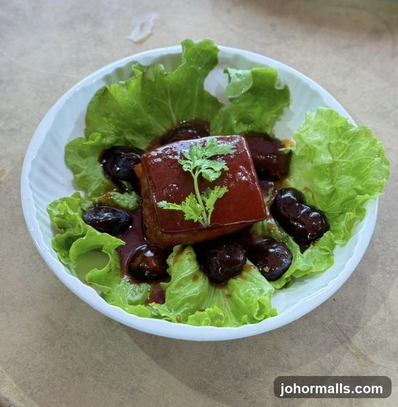 Braised Pork Belly with Dates