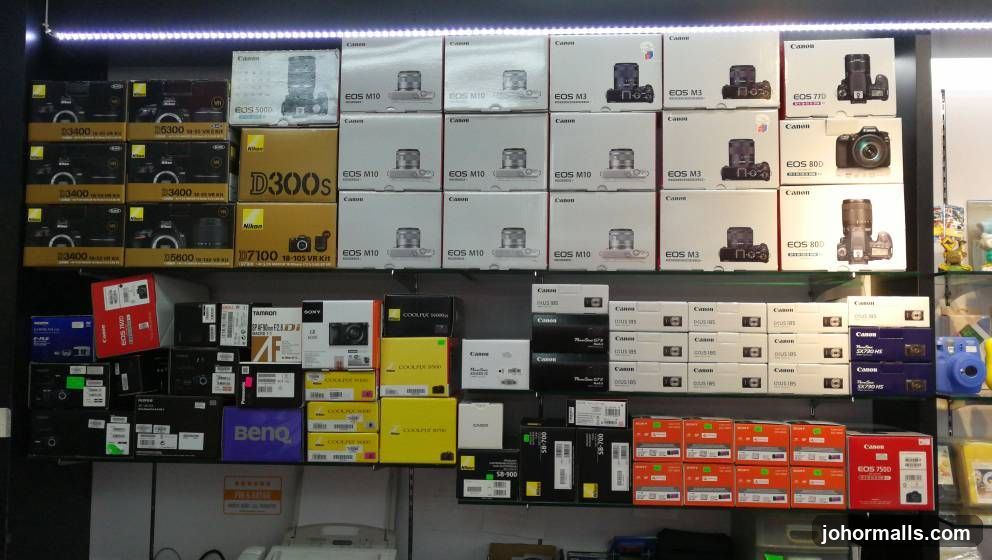 Camera Store Display