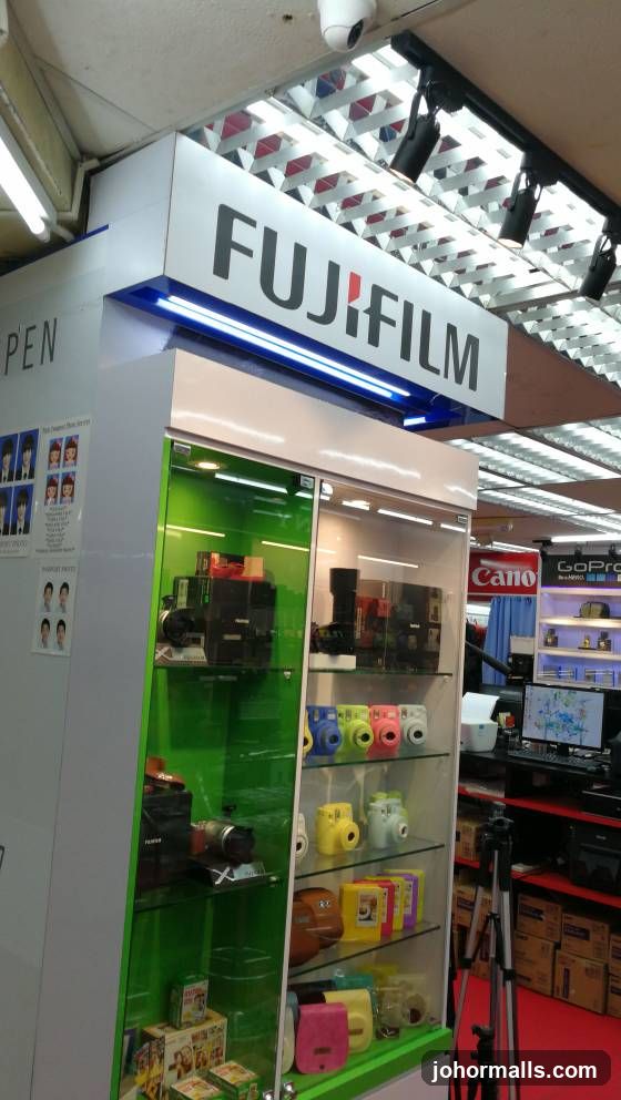 Fujifilm Camera Store Display