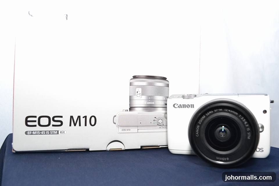 Canon EOS M10 Camera Kit