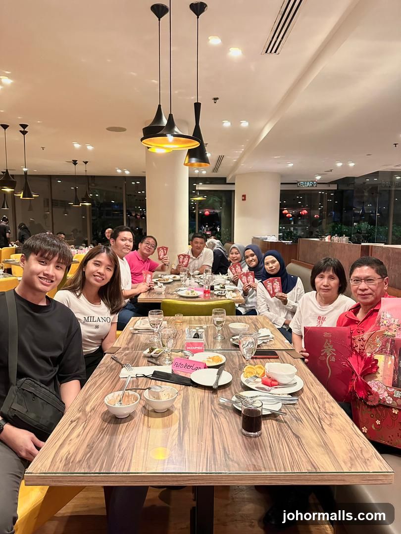 Family Dinner Gathering