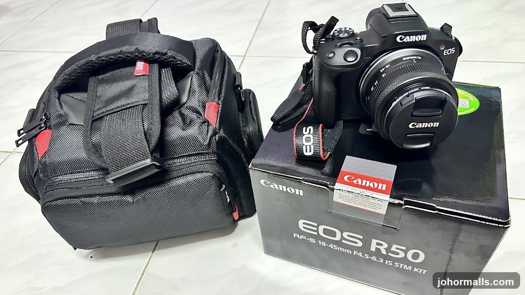 Canon EOS R50 Camera Kit