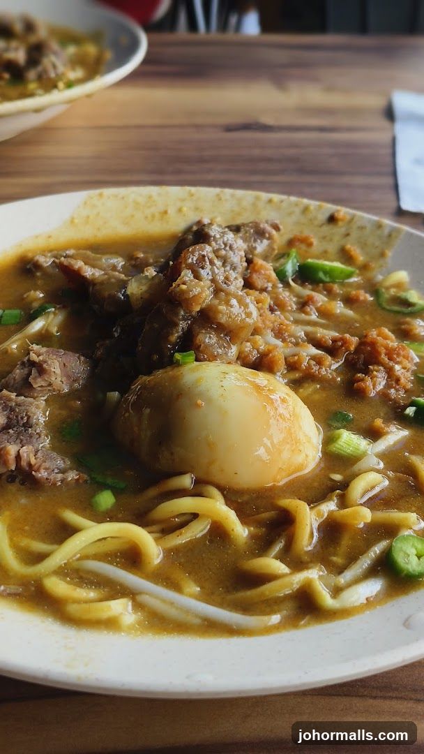 Noodle Soup with Egg and Meat