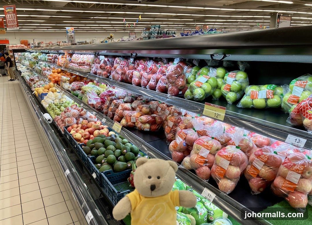 Supermarket Produce Aisle