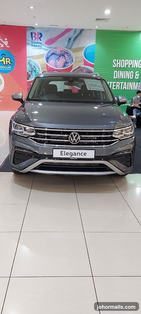 Volkswagen Elegance Car Display