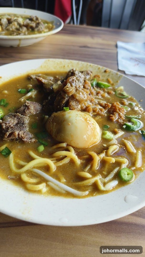 Noodle Soup with Egg and Meat