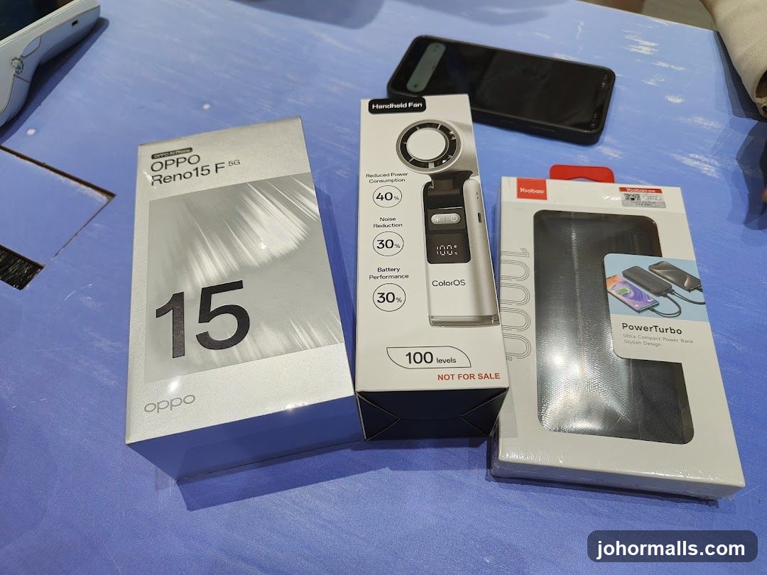 OPPO Reno15 F 5G and accessories