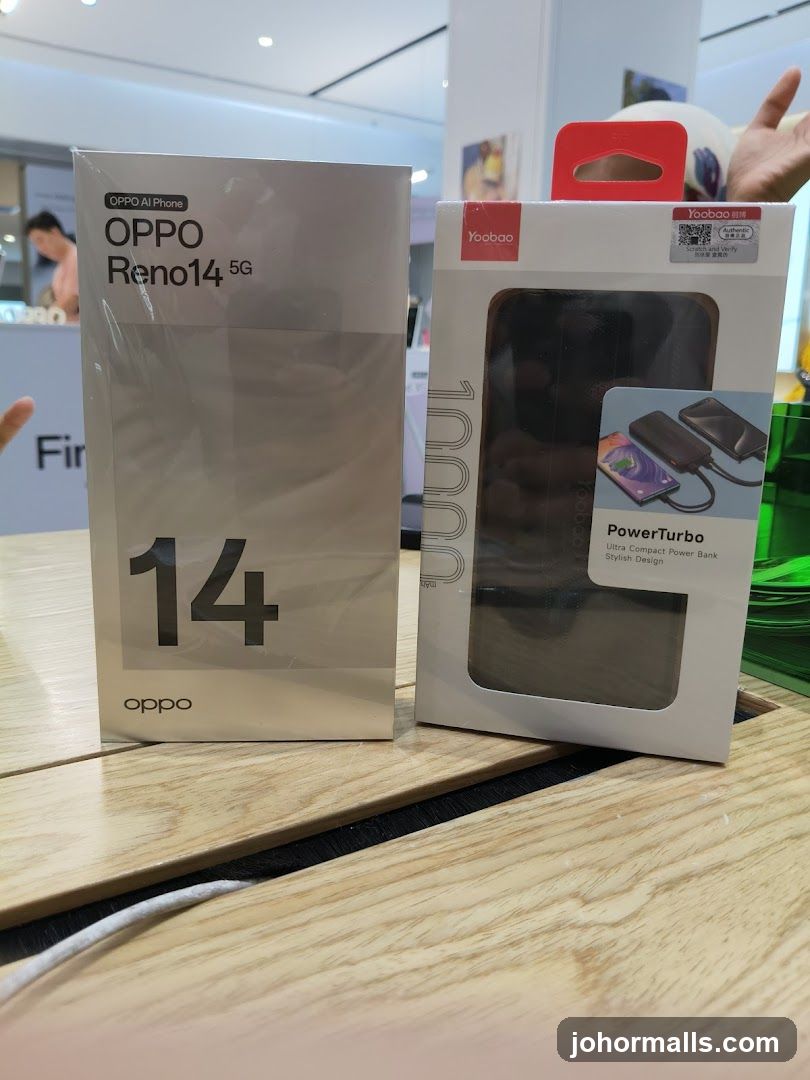 OPPO Reno14 5G and Yoobao Power Bank
