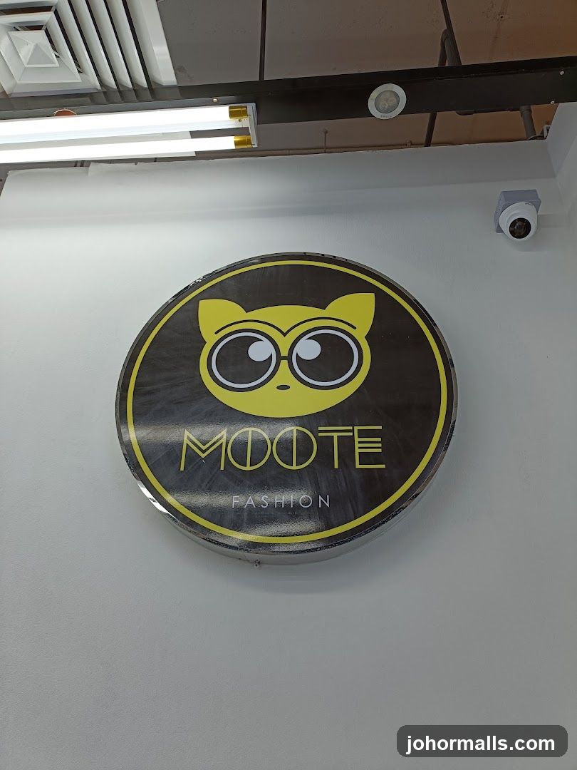 MOOTE Fashion Sign