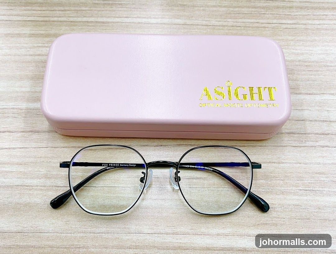 Eyeglasses and Case