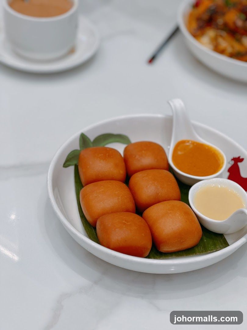 Fried Mantou Buns with Dips