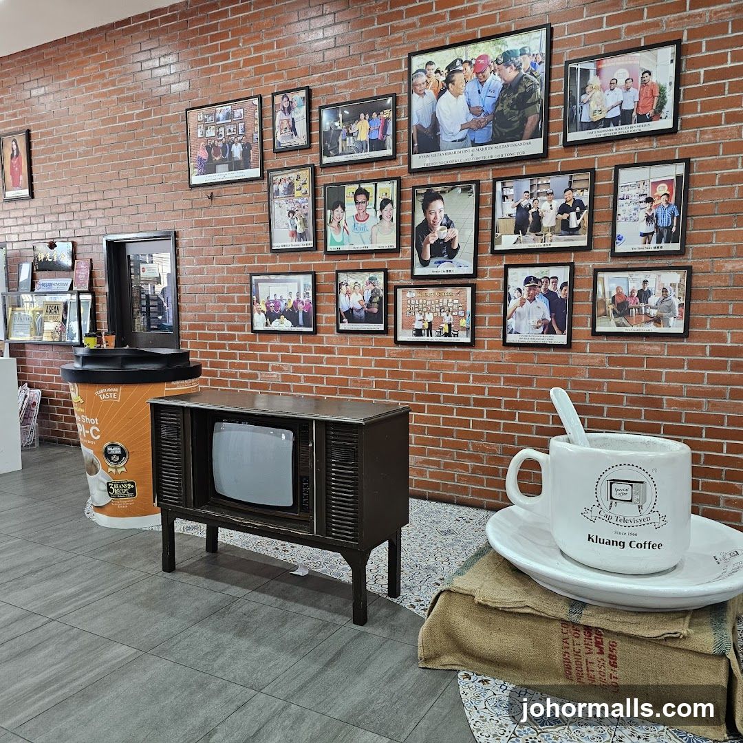 Kluang Coffee Shop Decor