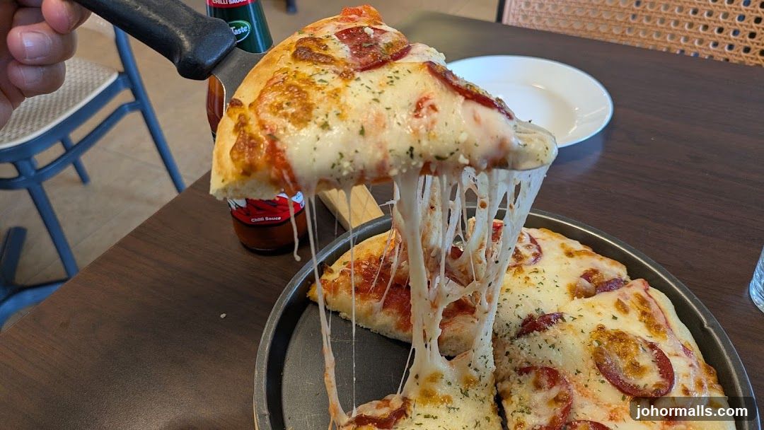Pepperoni Pizza Slice