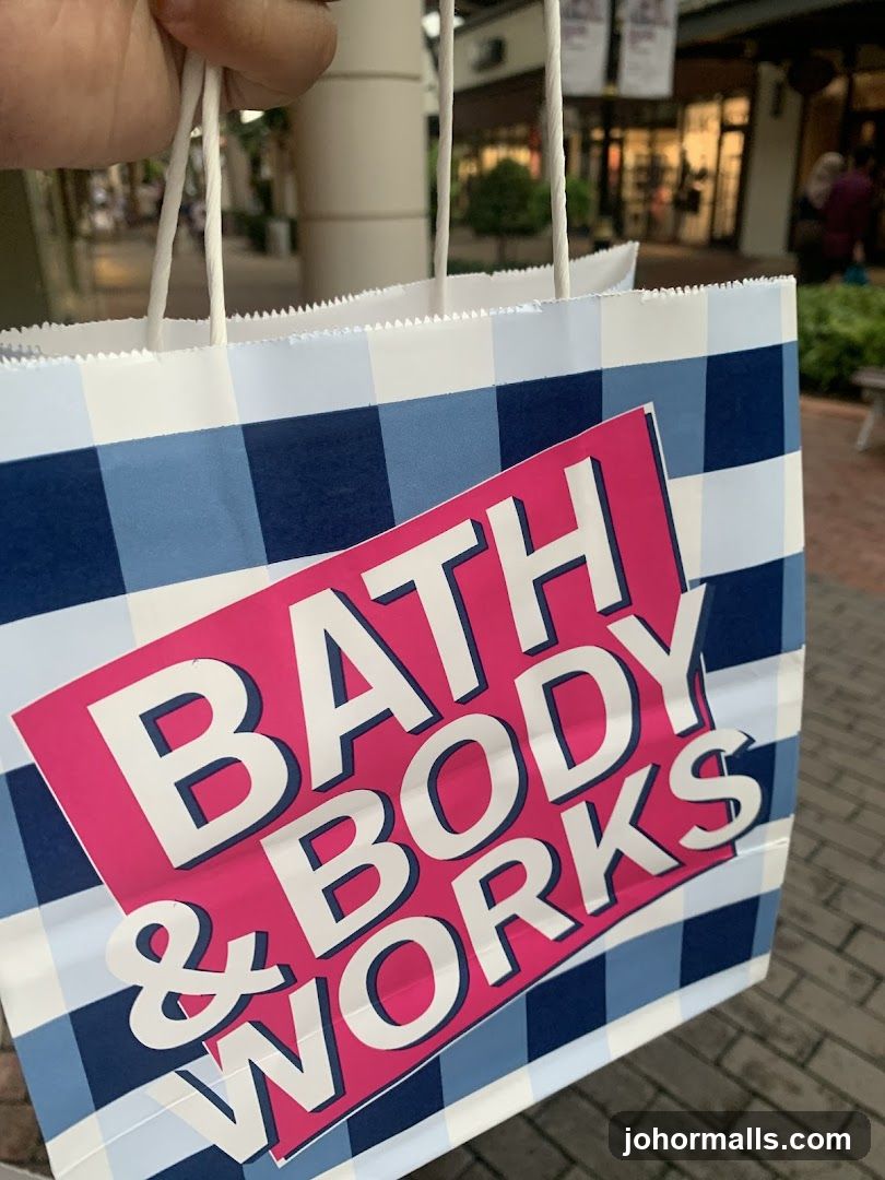 Bath & Body Works Shopping Bag