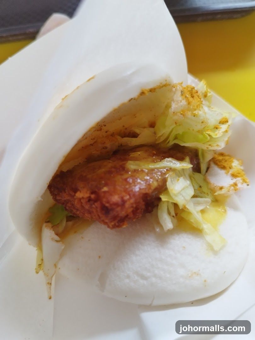 Bao Bun with Fried Filling