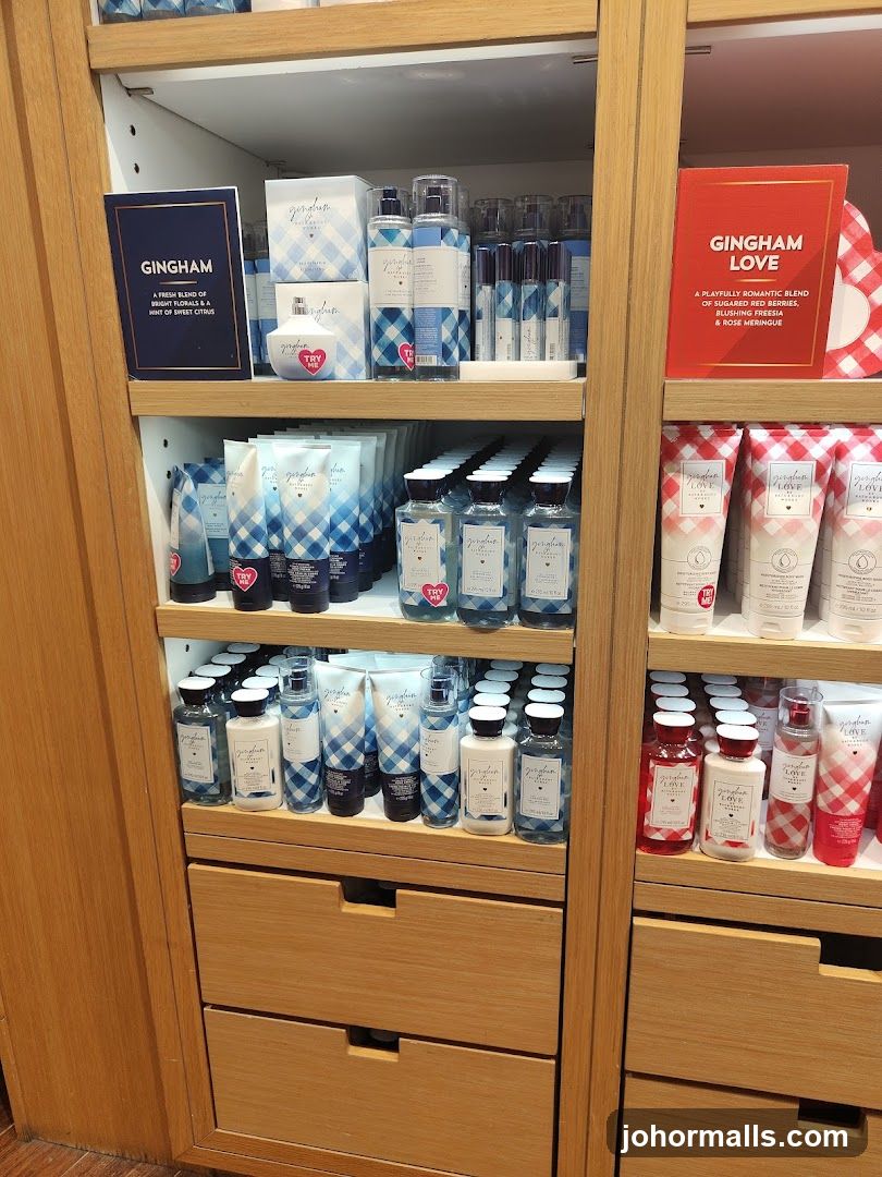 Bath and Body Works Gingham Collection Display