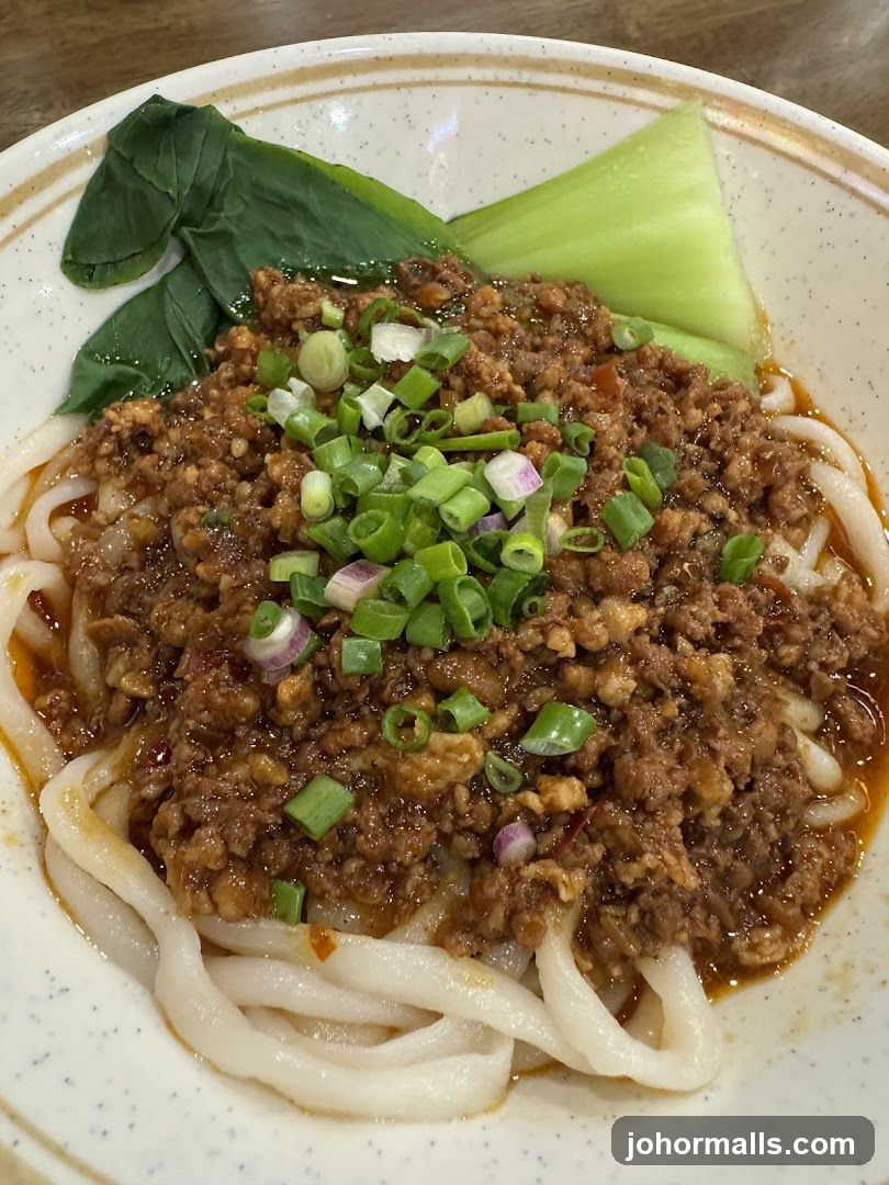 Noodles with Minced Meat and Greens